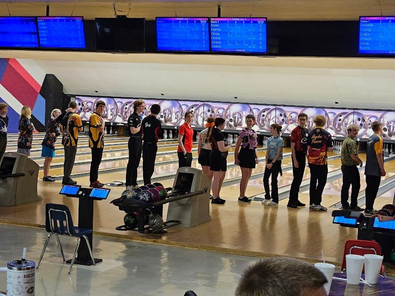 Interior view of 4th Street Bowl bowling alley