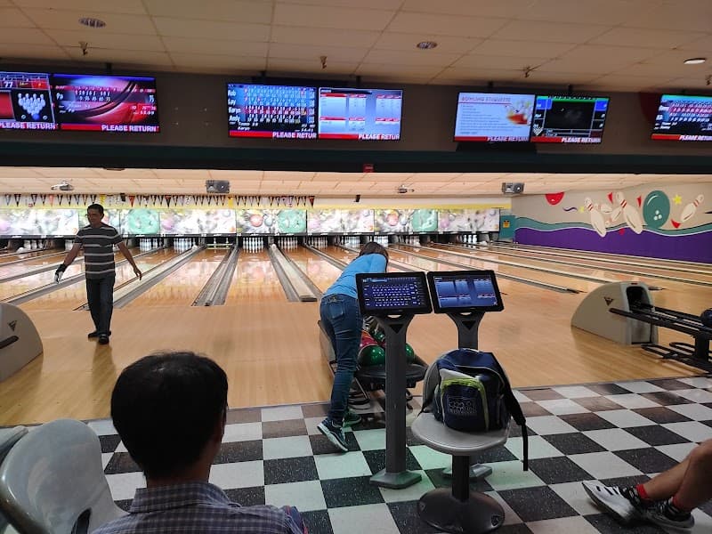 Interior view of Admiral Robinson Bowling Center San Diego bowling alley