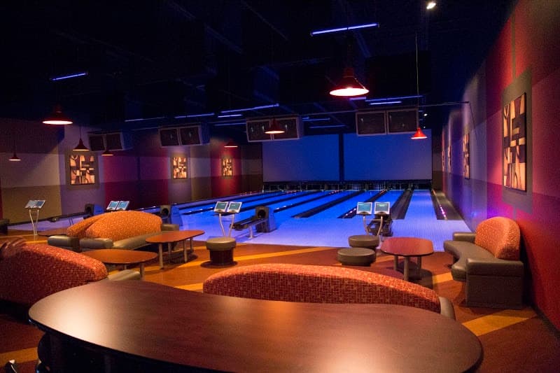 Interior view of All Star Bowling & Entertainment - Tooele bowling alley