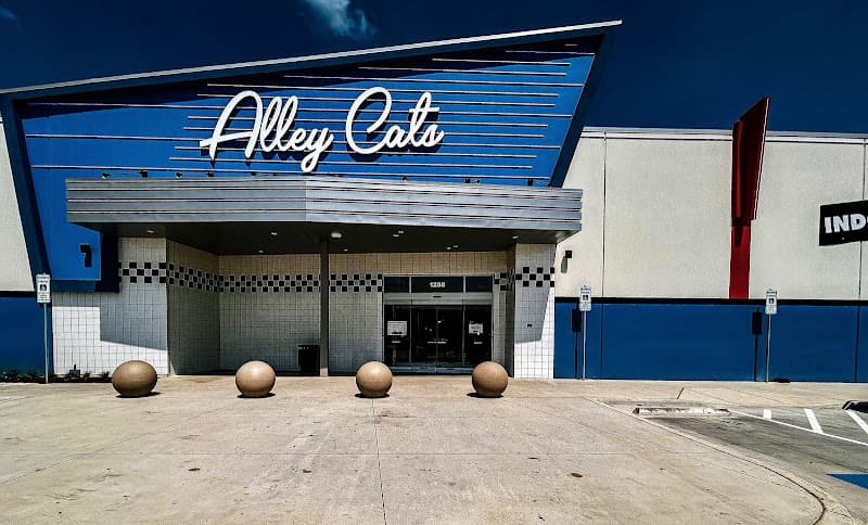 Interior view of Alley Cats Entertainment Burleson bowling alley