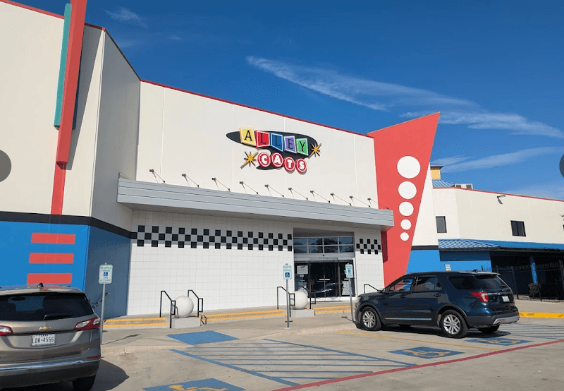 Interior view of Alley Cats Entertainment and Putt-Putt Golf Center bowling alley