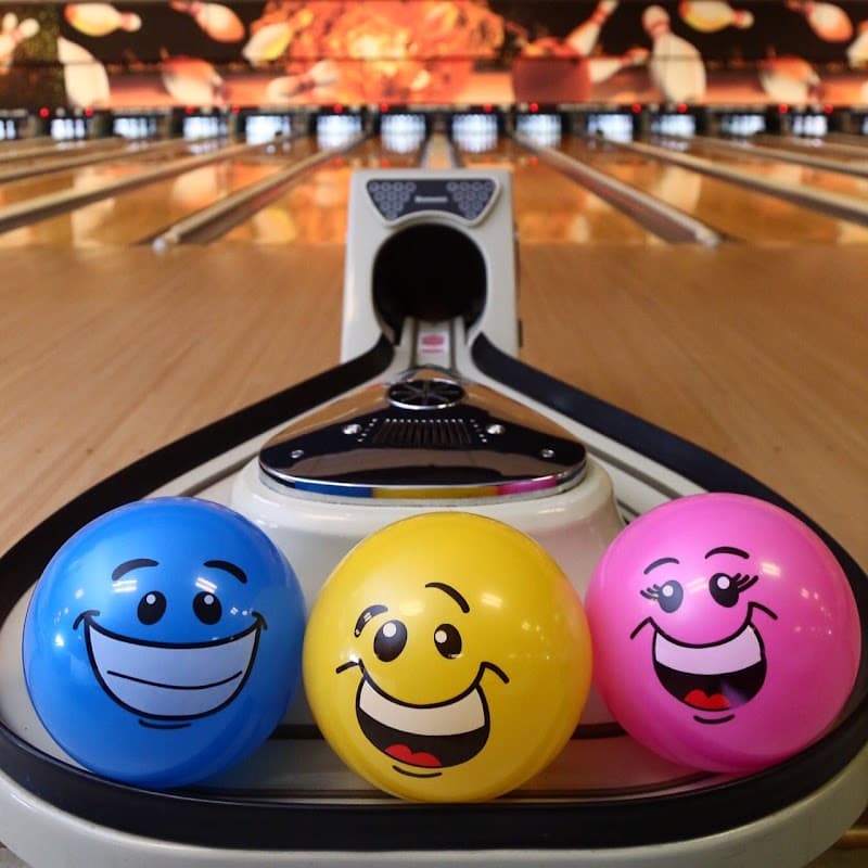 Interior view of Avon North Hill Lanes bowling alley