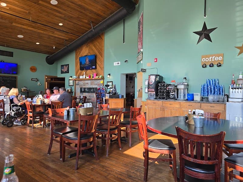 Interior view of B&B Bowl Restaurant And Lounge bowling alley