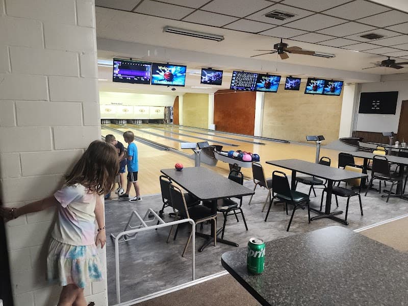 Interior view of Bartelso Bowling Lanes bowling alley