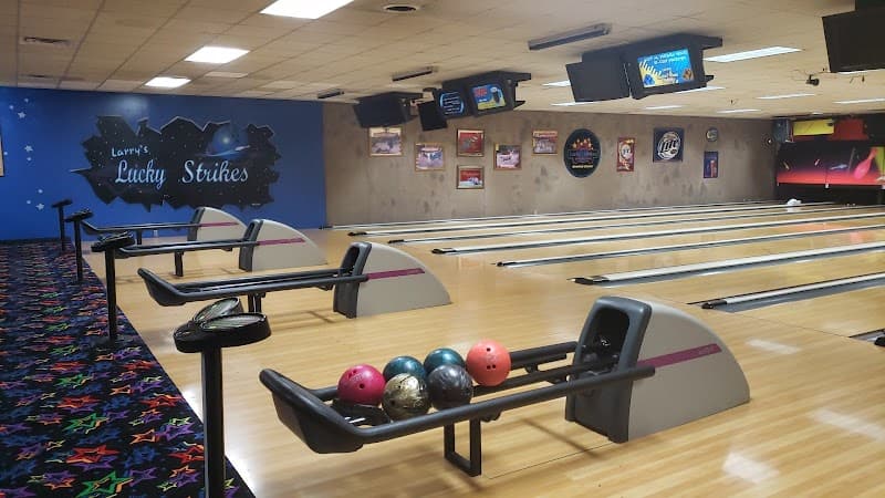 Interior view of Big Shots Sports Bar and Grille bowling alley