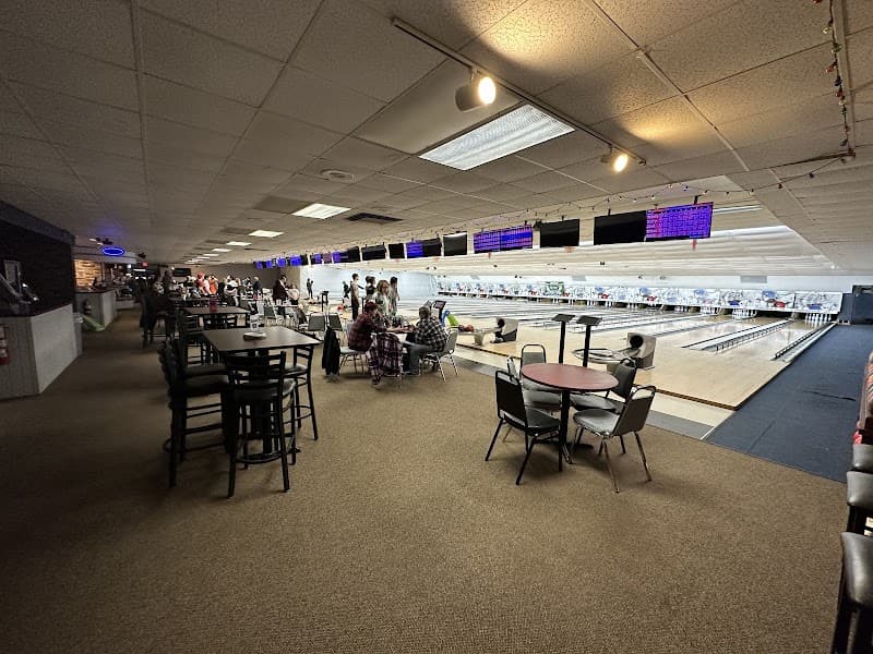 Interior view of Bowlero Lanes Fun Center Fostoria bowling alley