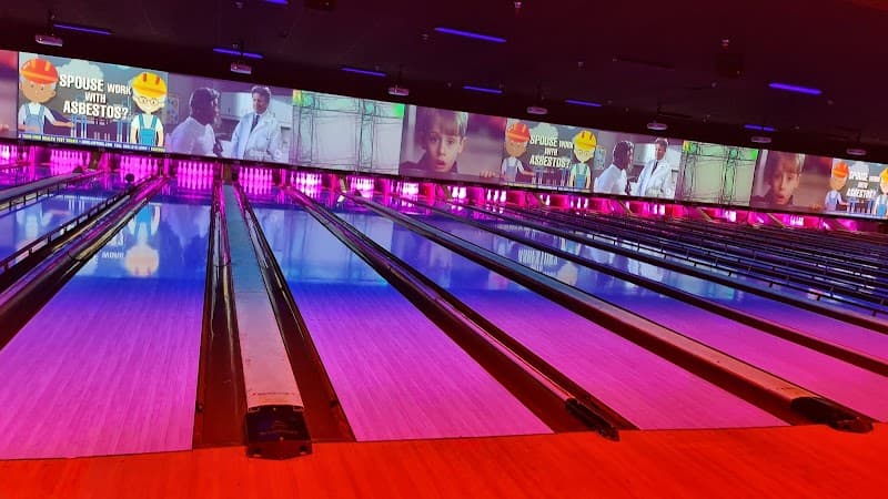 Interior view of Bowlero Willowbrook bowling alley