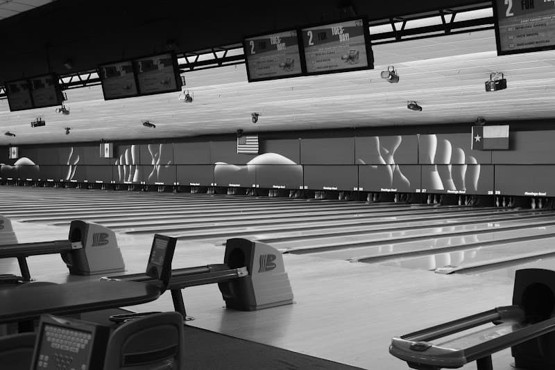 Interior view of Flamingo Bowl - Texas bowling alley
