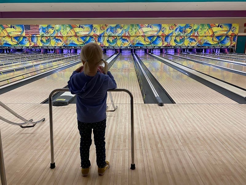 Interior view of Franklin Family Entertainment Center bowling alley