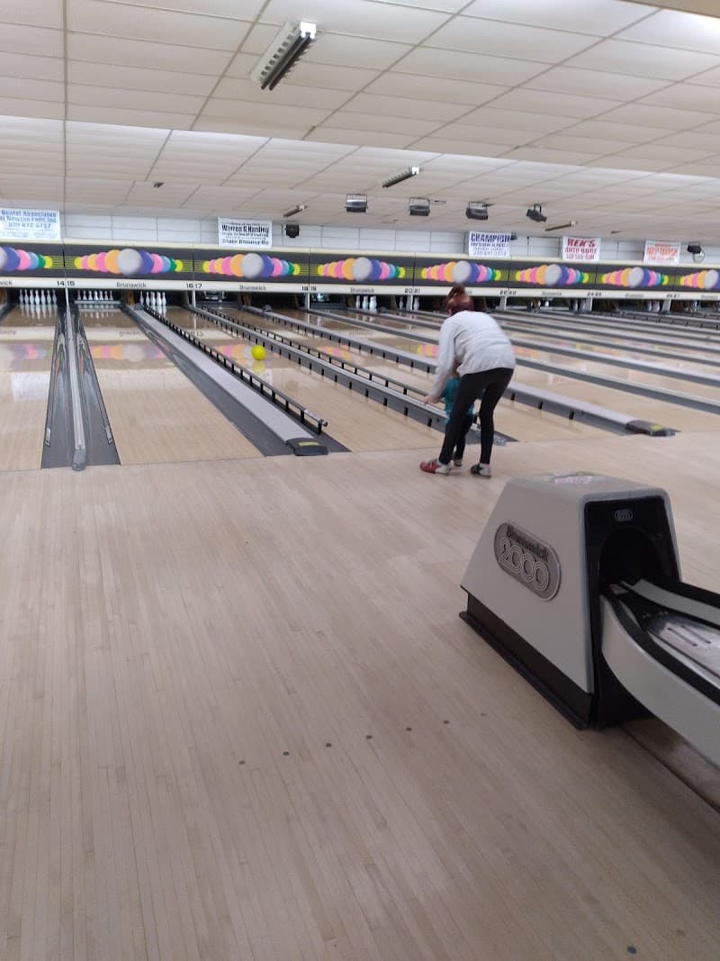 Interior view of Freeway Lanes of Warren bowling alley