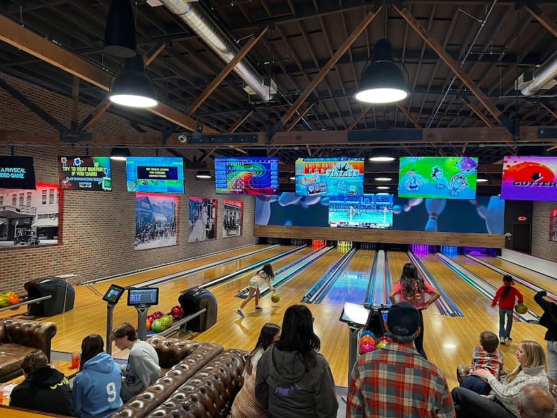 Interior view of Gilroy Bowl bowling alley