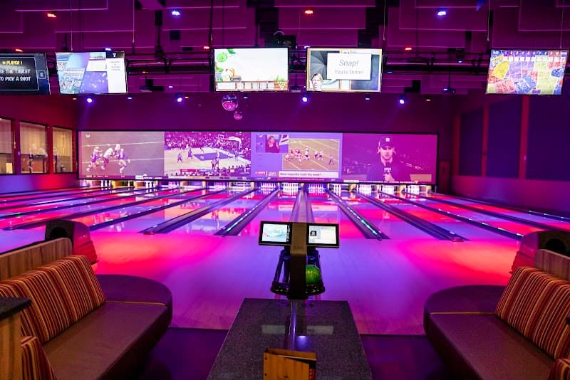 Interior view of Hooky Entertainment Homestead bowling alley