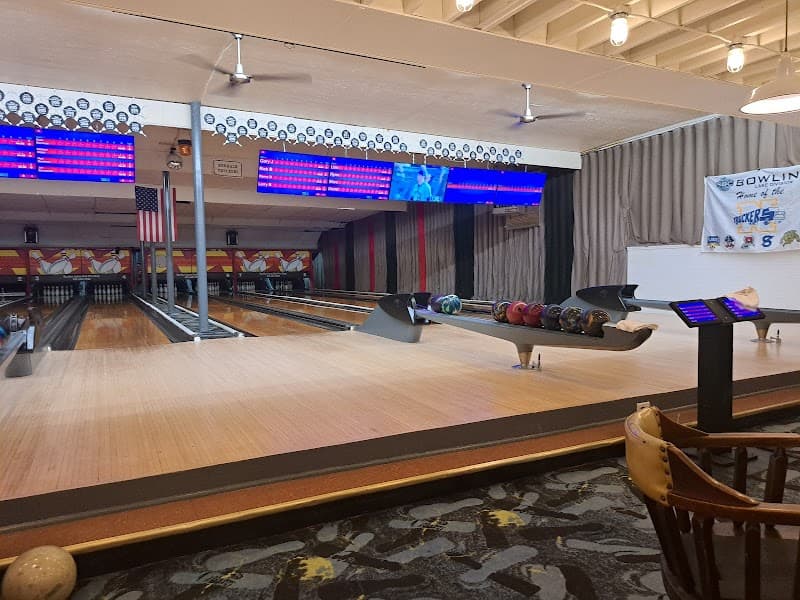 Interior view of Kenilee Lanes and Pro Shop bowling alley