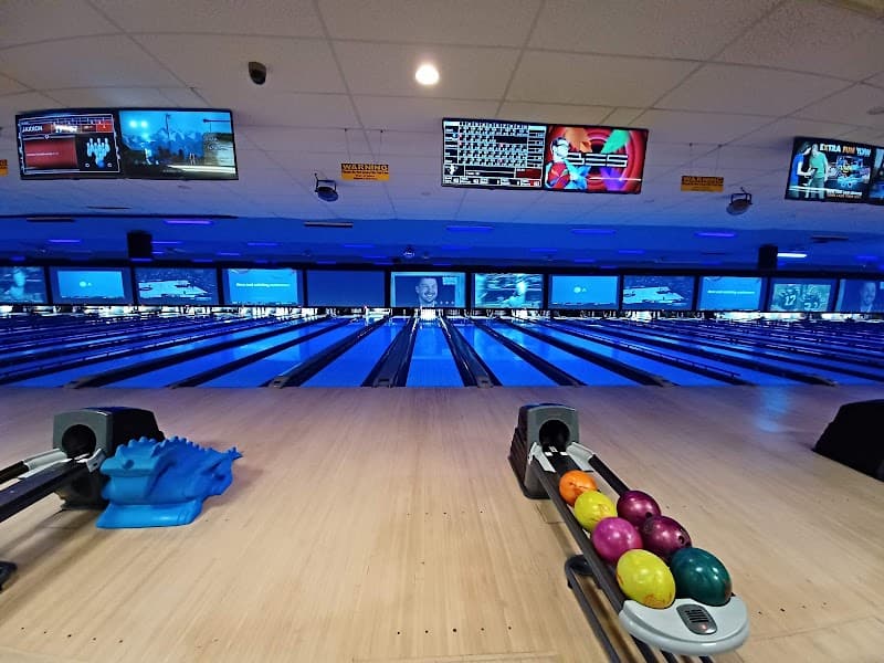 Interior view of Laurel Lanes bowling alley