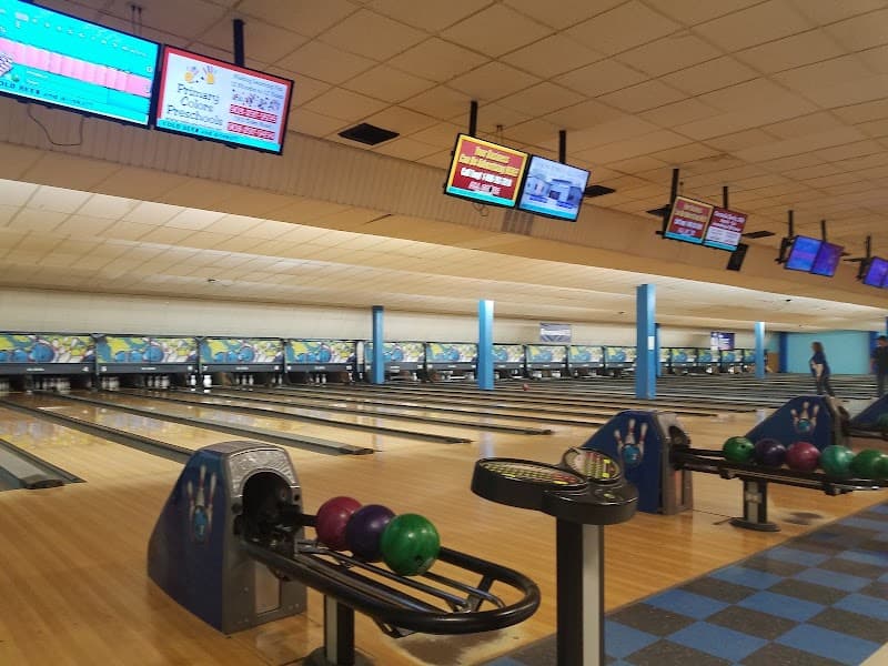 Interior view of Oil Bowl Lanes bowling alley