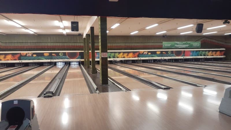 Interior view of Paddock Bowl bowling alley
