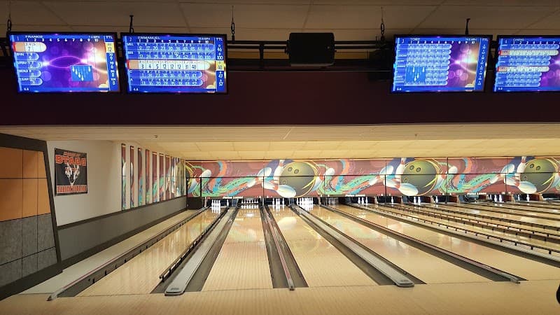 Interior view of Palos Lanes Bowling Center bowling alley