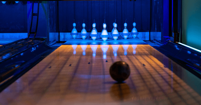 Interior view of Pinfish Entertainment - Bowling & Arcade bowling alley