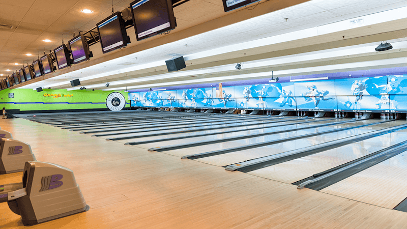 Interior view of Rab's Country Lanes bowling alley