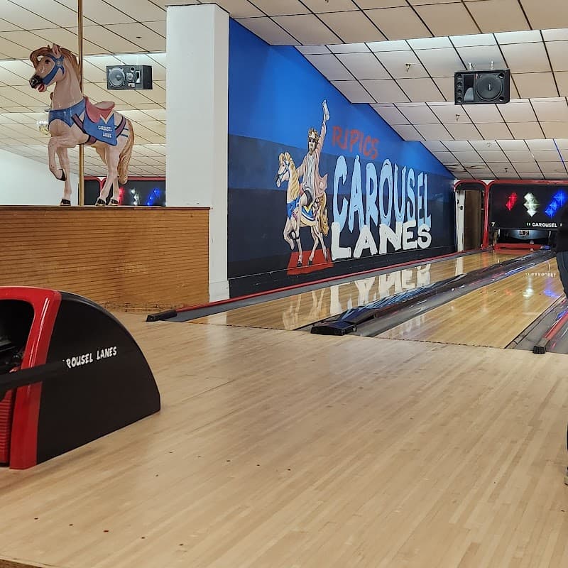 Interior view of Ripics Carousel Lanes bowling alley