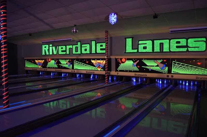 Interior view of Riverdale Fun Centre bowling alley