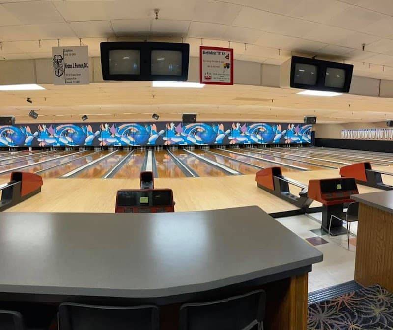 Interior view of Rose Bowl Lanes bowling alley