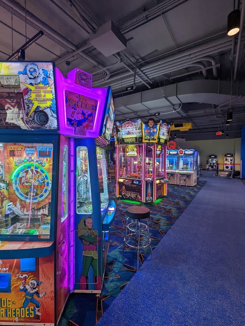Interior view of Round1 Bowling & Arcade - Roseville bowling alley