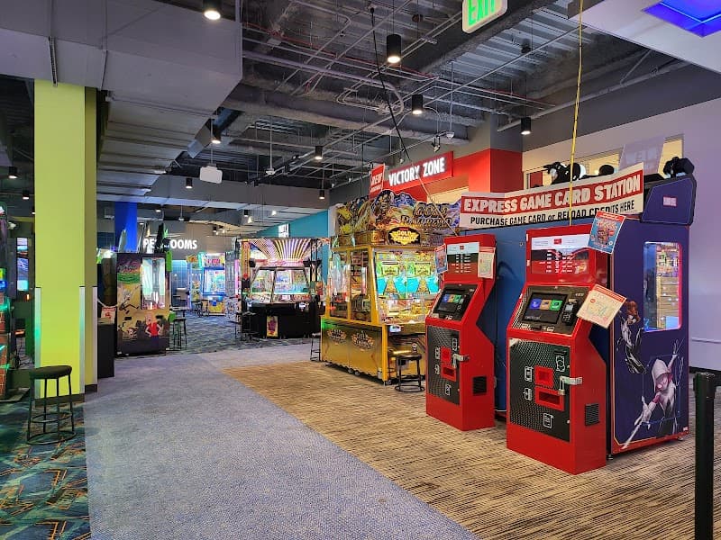 Interior view of Round1 Bowling & Arcade Westfield Plaza Bonita bowling alley
