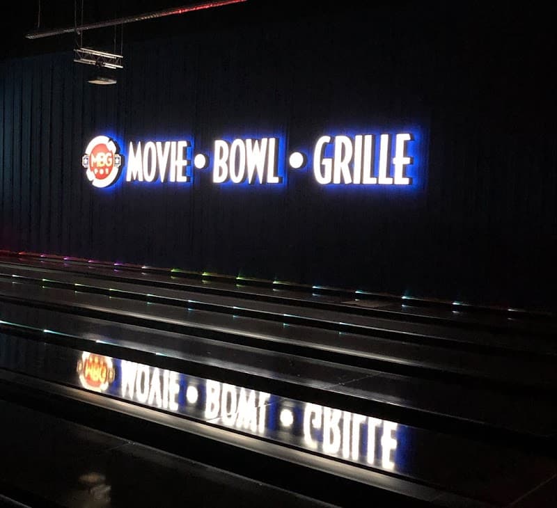 Interior view of Schulman’s Movie Bowl Grille - Sherman bowling alley