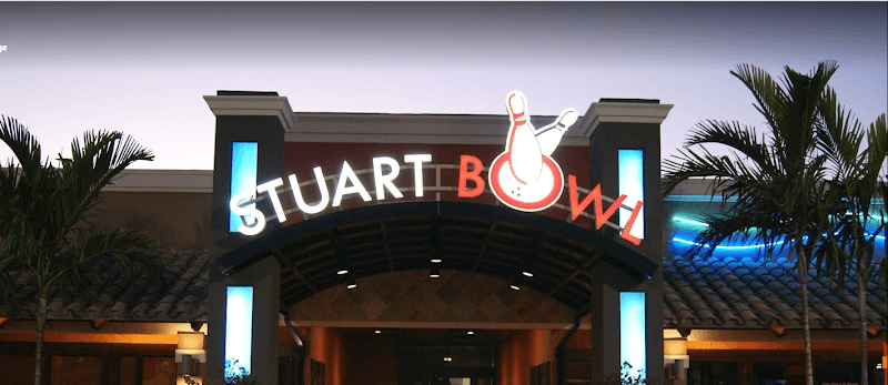 Interior view of Stuart Bowl - Lanes & Lounge bowling alley
