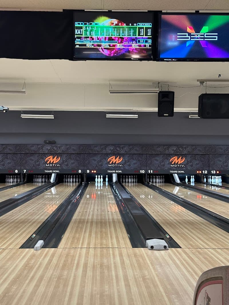 Interior view of Tigard Bowl bowling alley