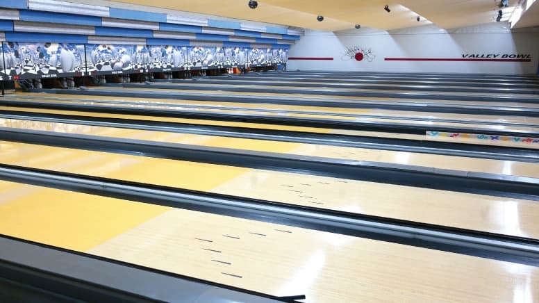 Interior view of Valley Bowl Spokane bowling alley