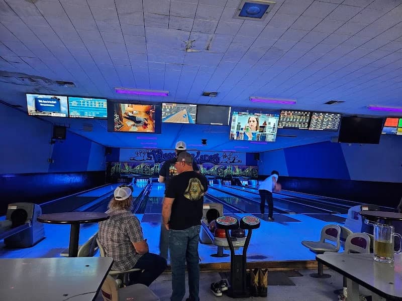 Telescope Lanes - Image 8
