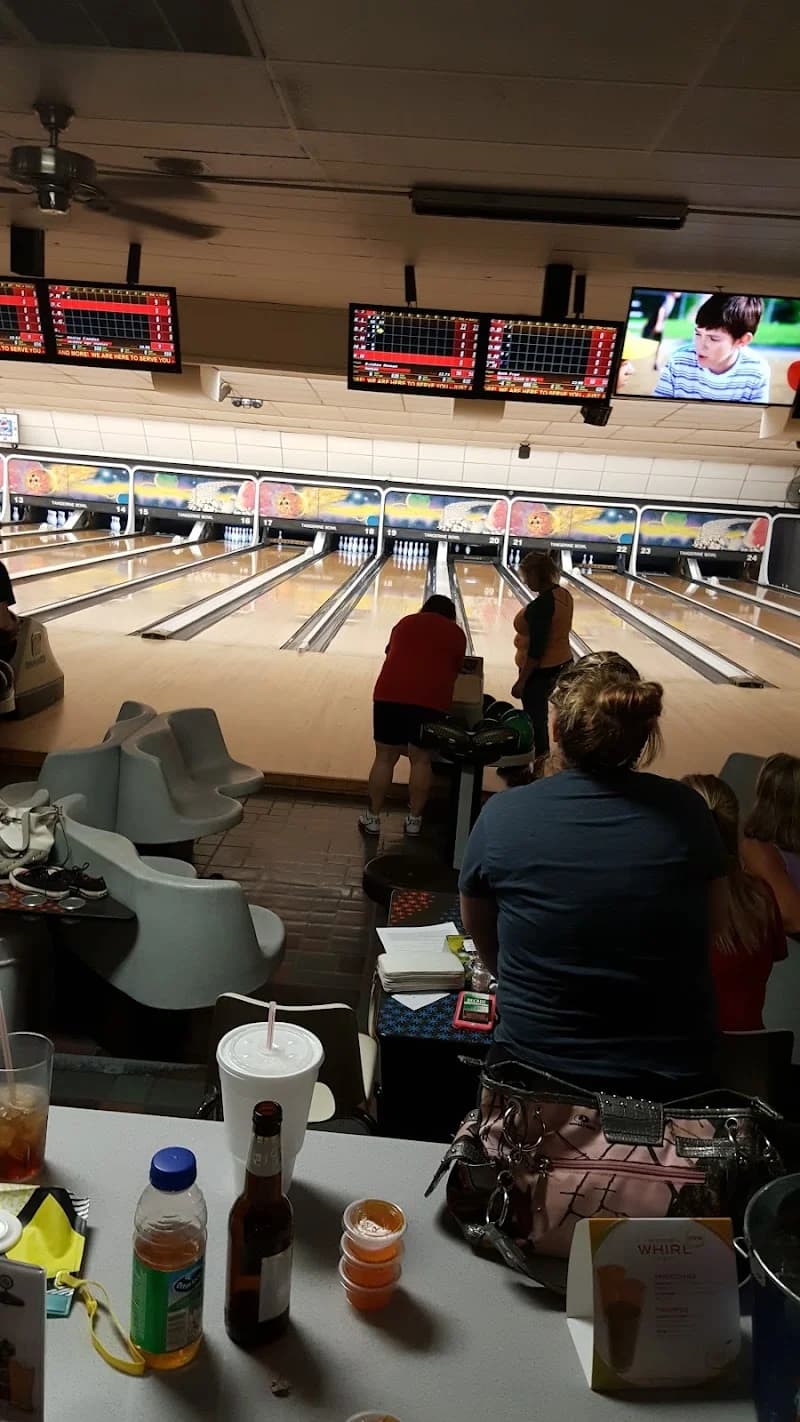 Tangerine Bowl and Spare Time Sports Bar - Image 7