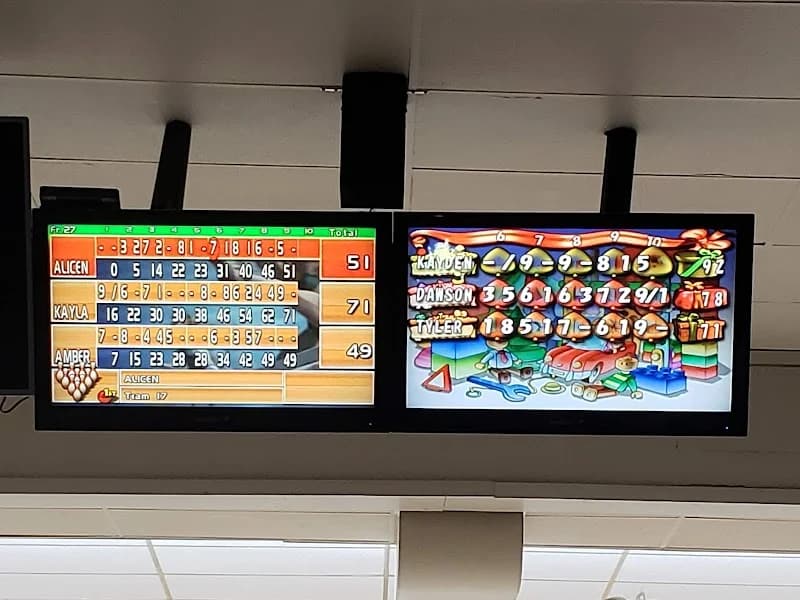 Tangerine Bowl and Spare Time Sports Bar - Image 8