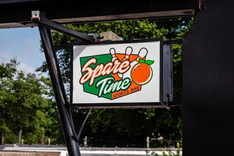 Tangerine Bowl and Spare Time Sports Bar - Image 10