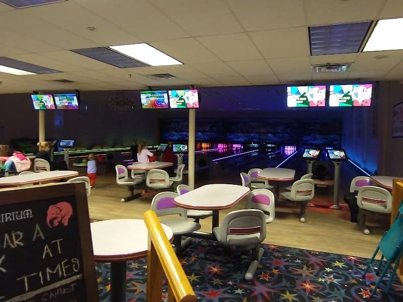 Wilmette Bowling Center Inc - Image 4
