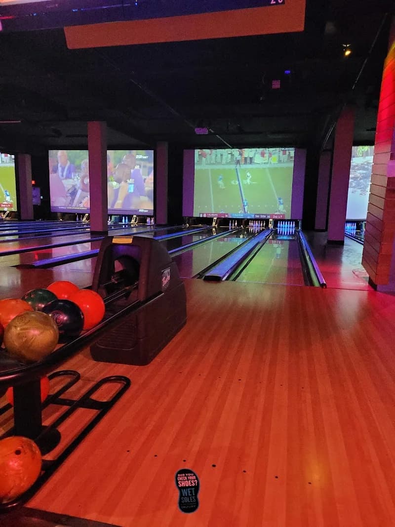 Bowlero Anaheim - Image 9