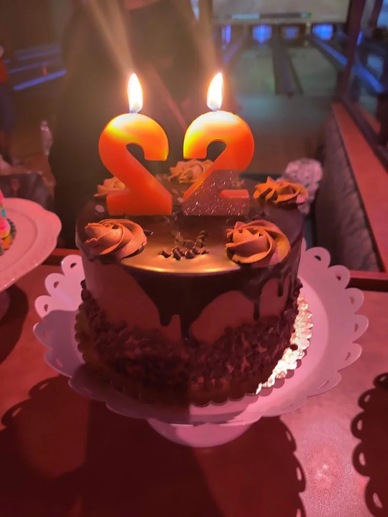 Bowlero Anaheim - Image 10