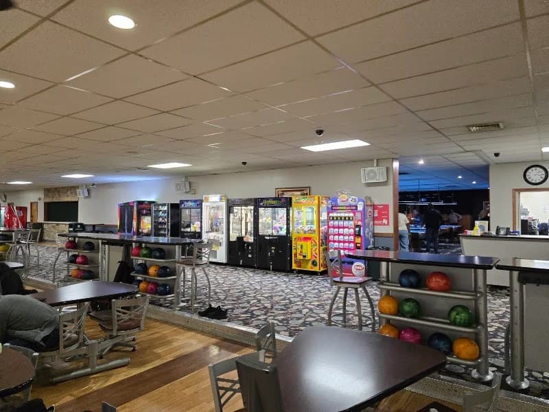 Wickliffe Lanes - Image 6