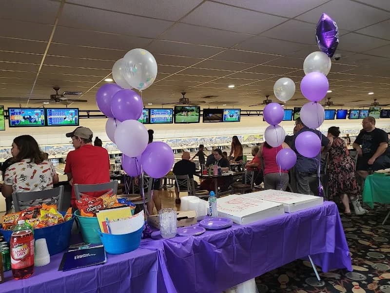 Wickliffe Lanes - Image 9