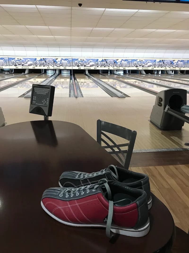 Wickliffe Lanes - Image 10