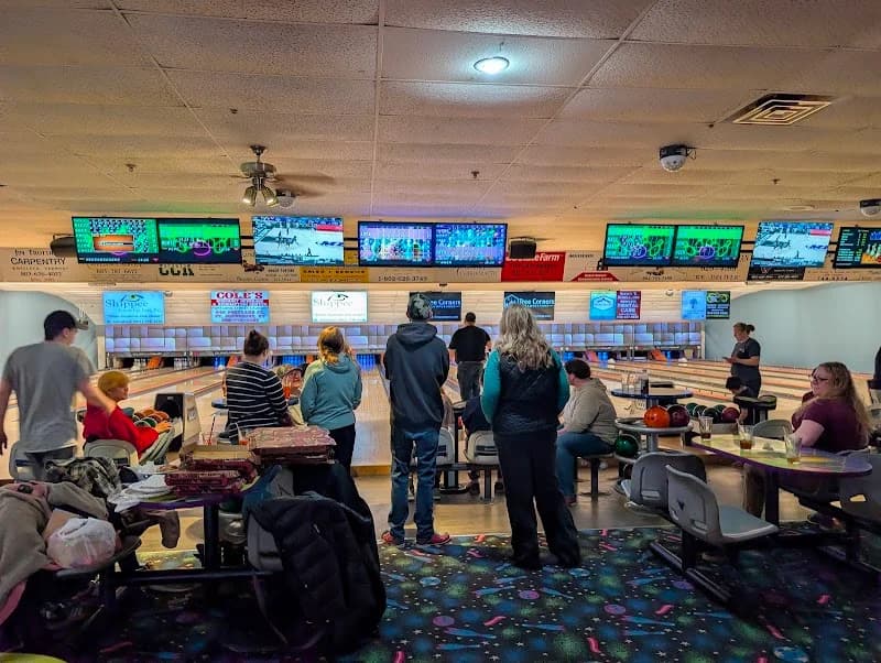Gold Crown Lanes - Image 5