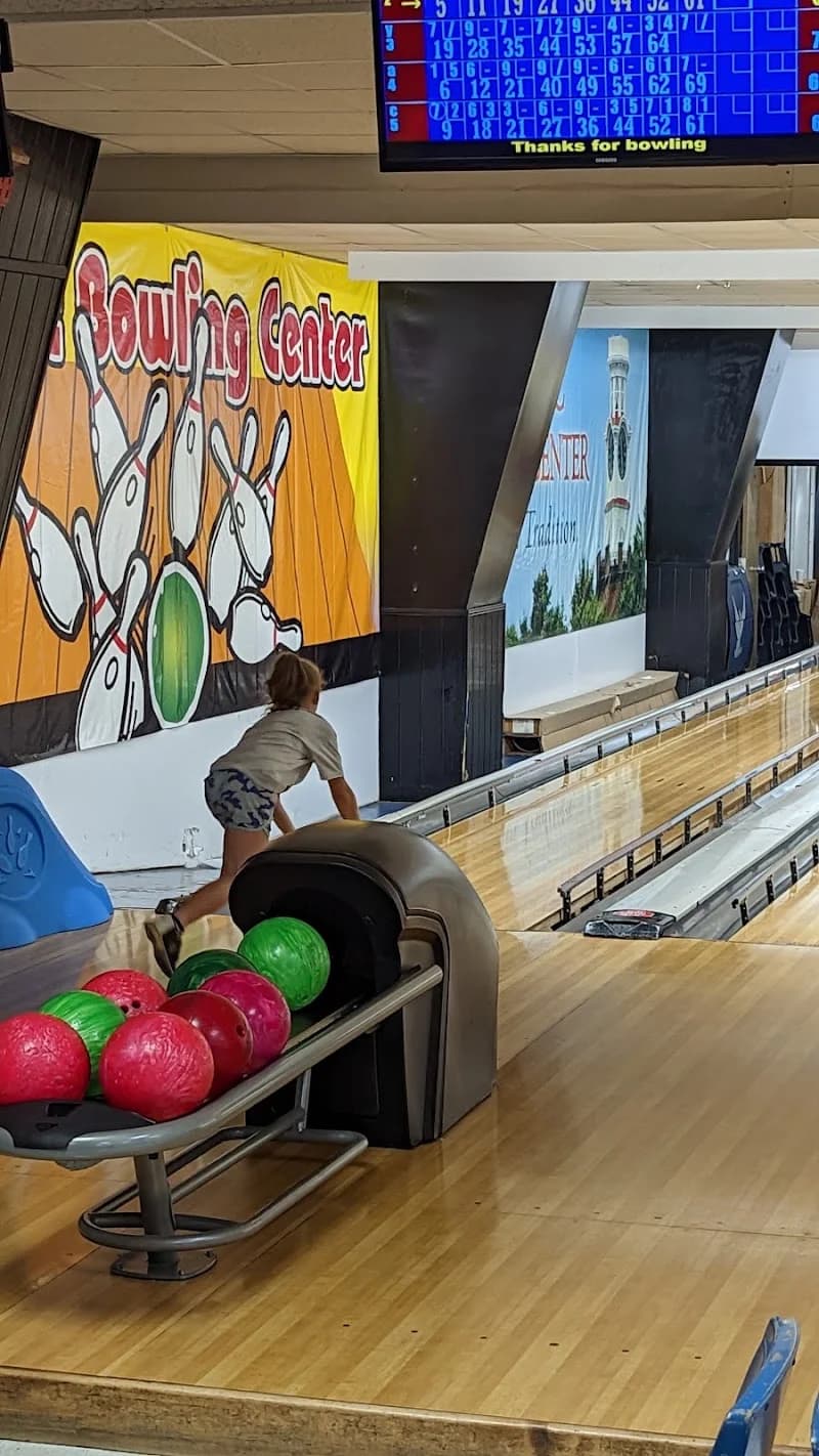 Classic Bowling Center - Image 9