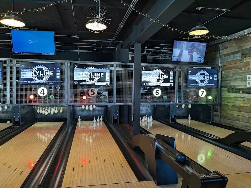 Skyline Social & Games - Image 2