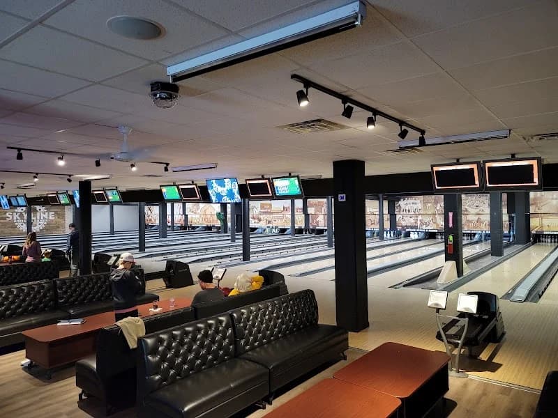 Skyline Social & Games - Image 6