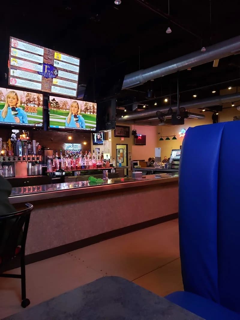 Family Bowlaway Fun Center - Image 3