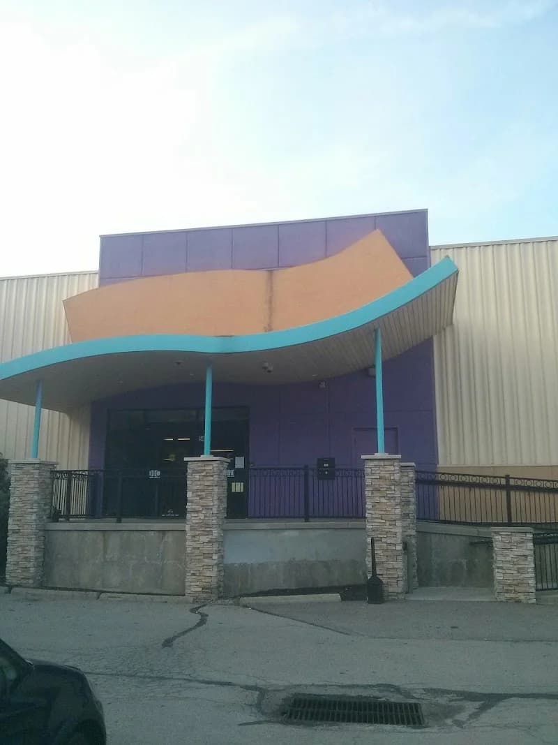 Family Bowlaway Fun Center - Image 6