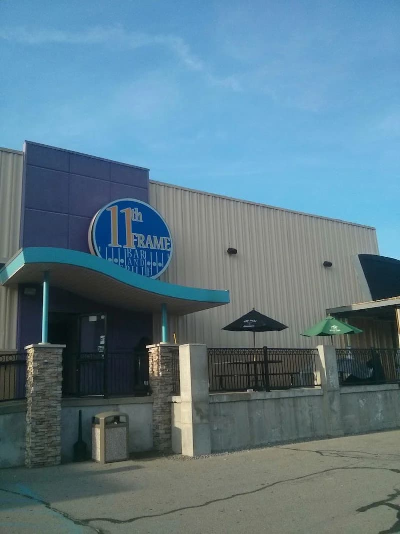 Family Bowlaway Fun Center - Image 10