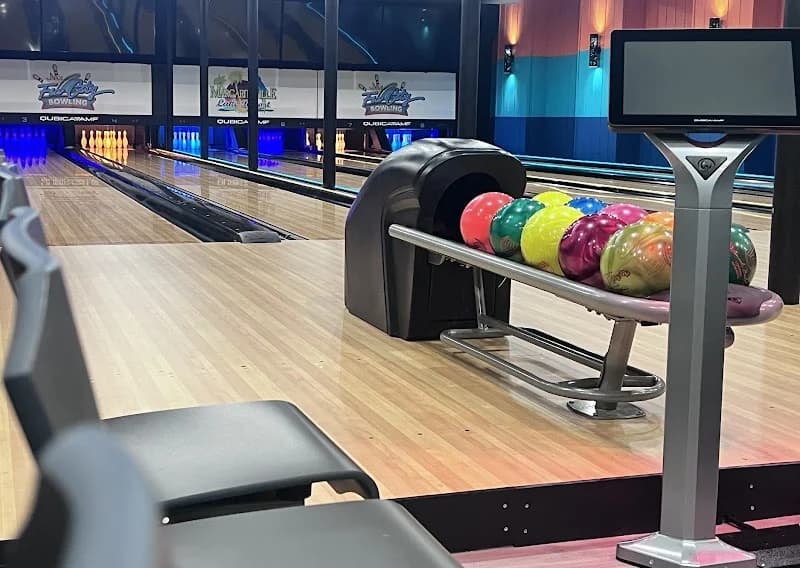 Fin City Bowling - Image 2